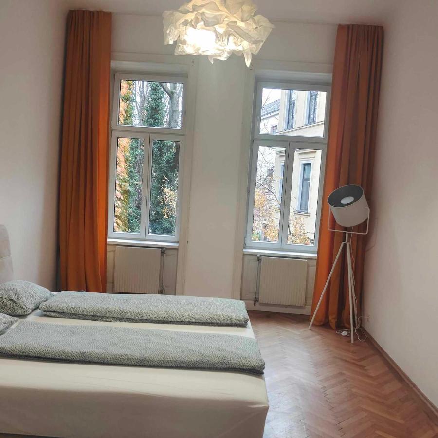 Large 4 Room Apartment In The Center Of Viena Exterior foto
